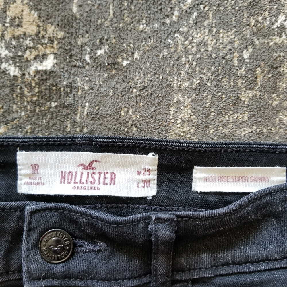 Hollister Ripped Black Denim High Rise Skinny Jeans - Picture 4 of 7